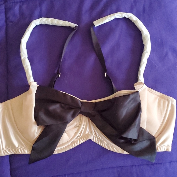 Victoria's Secret wicked Balconette Bra - Picture 4 of 8